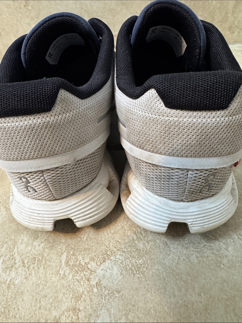 On Running Cloud Athletic Shoes in Navy, Light Blue and White sz. 9.5 - Picture 3 of 6